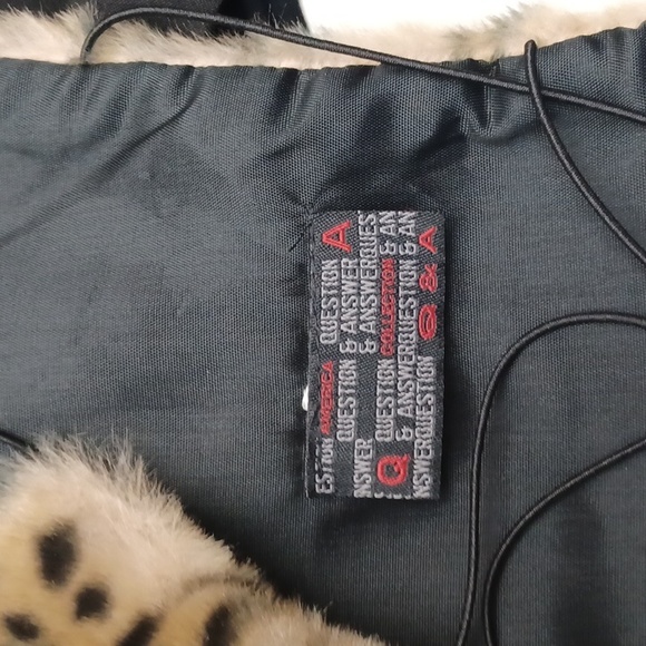 Vintage 90's Cheetah Faux Fur Backless Crop Tank ... Need We Say More ... - Picture 6 of 8